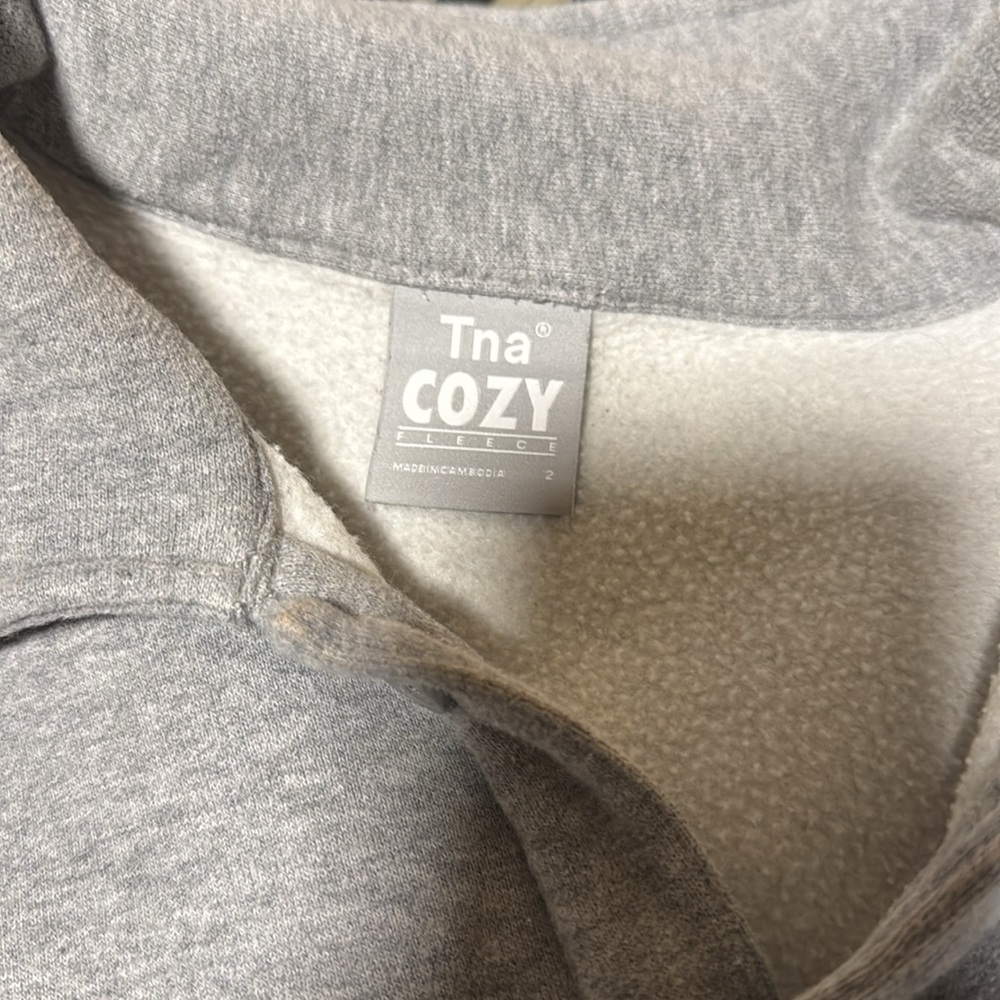 Aritzia Collar crew - Picture 2 of 3